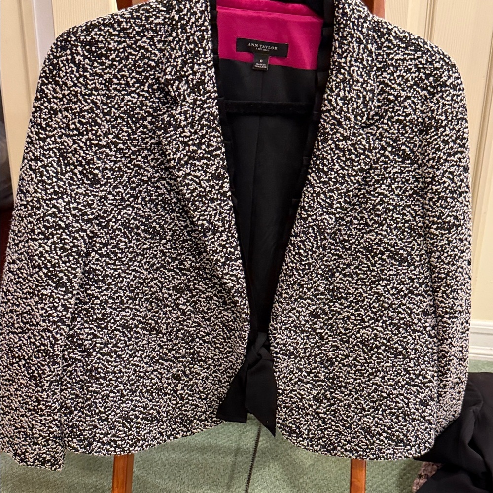 Ann Taylor Black and White Women's Blazer